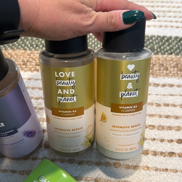 Shampoo And Conditioner - Picture 3 of 4